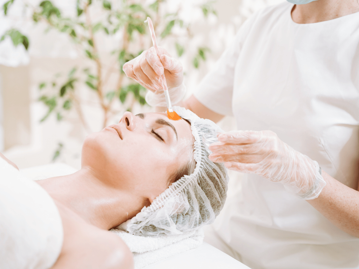woman getting a chemical peel
